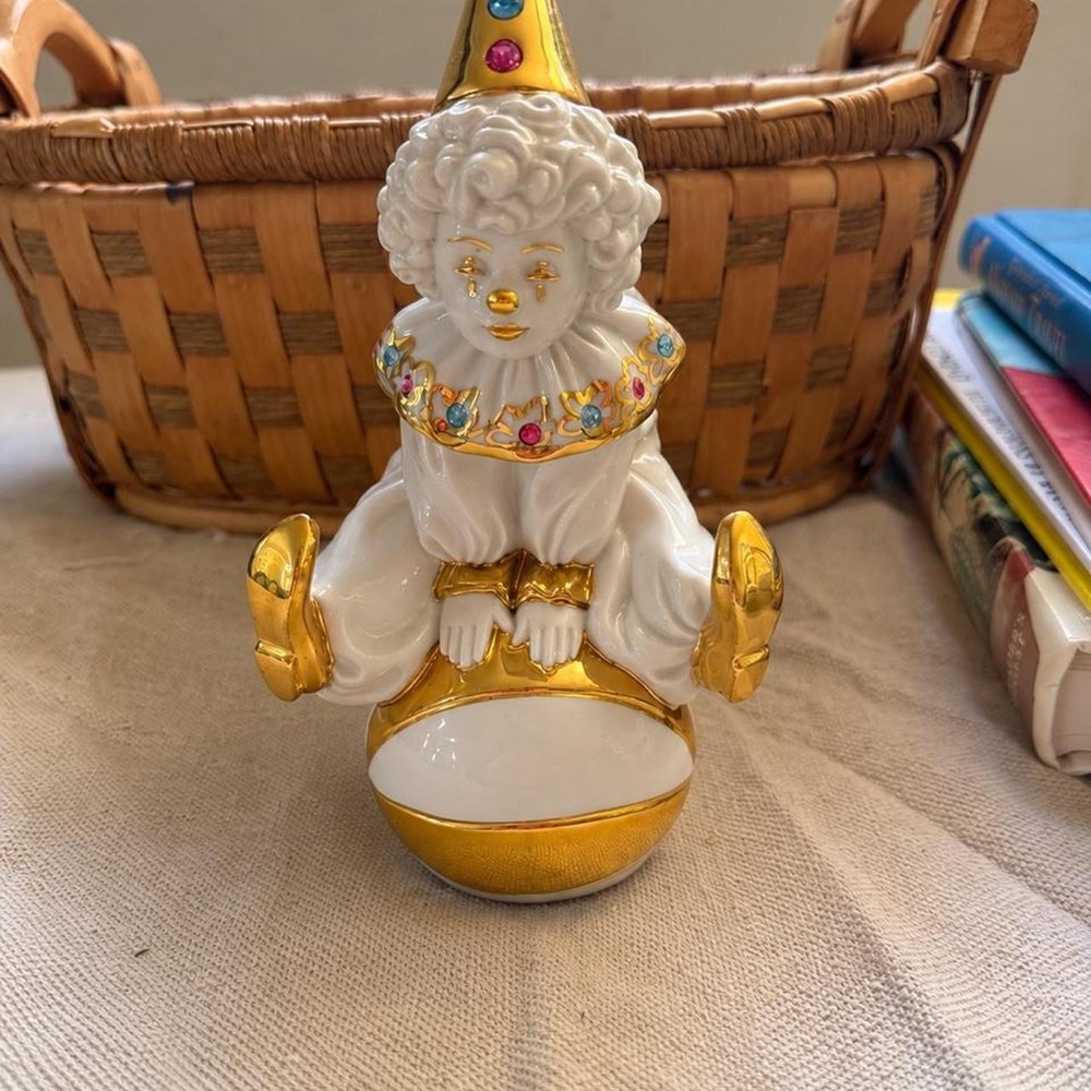 Vintage R.G. Oggetti capodimonte limoges porcelain clown with Swarovski